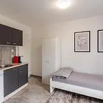 Apartments Cologne アパート *