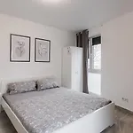 Apartments Cologne * ケルン
