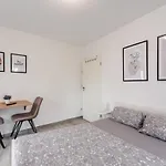 Apartments Cologne *