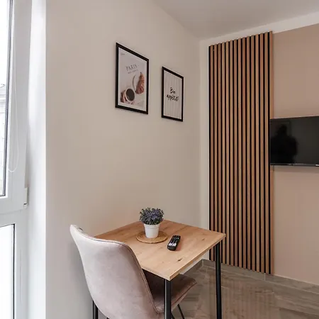 Apartments Cologne 公寓 *