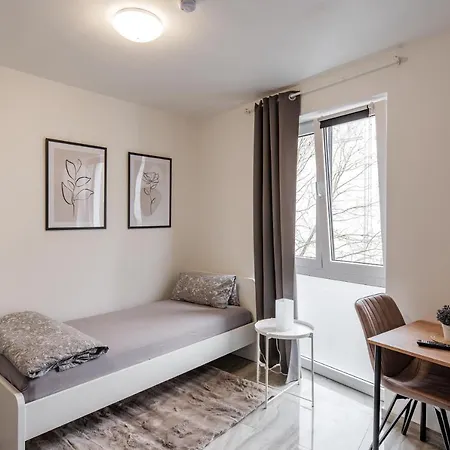 Apartments Cologne Апартаменты *