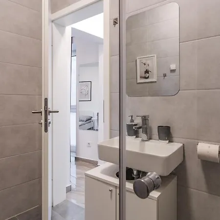 Apartments Cologne Апартаменты