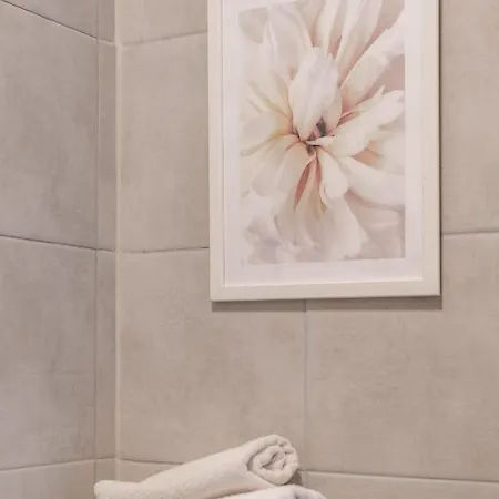 Apartments Cologne Апартаменты *