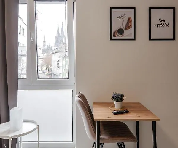 Apartments Cologne *